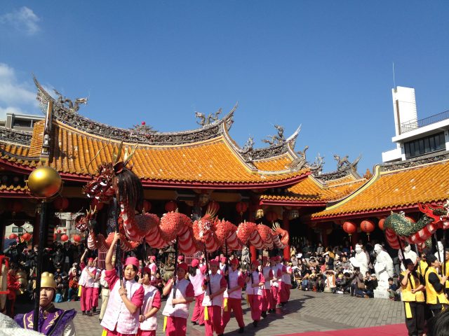 孔子廟での龍踊